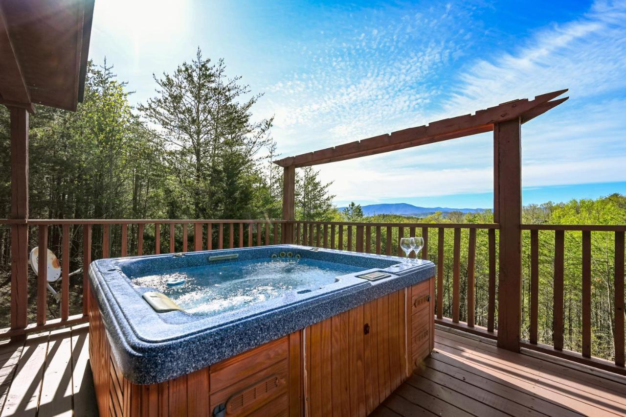 Private Mountain Cabin, Hot Tub Escape In The Smokies, With The View Sevierville Dış mekan fotoğraf
